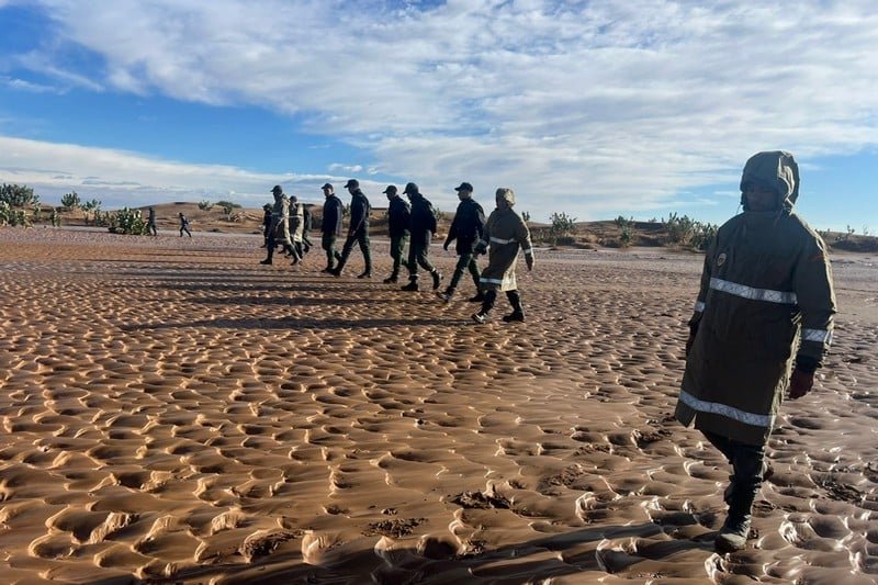 مأساة في برادية: مياه أم الربيع تجرف زوجين وتشعل عمليات بحث مكثفة